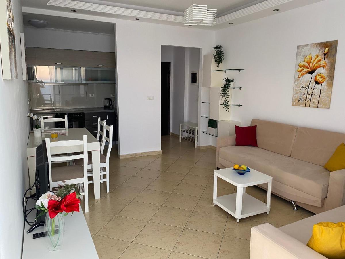 Apartment With Huge Sea View Balcony Sarande Exterior photo